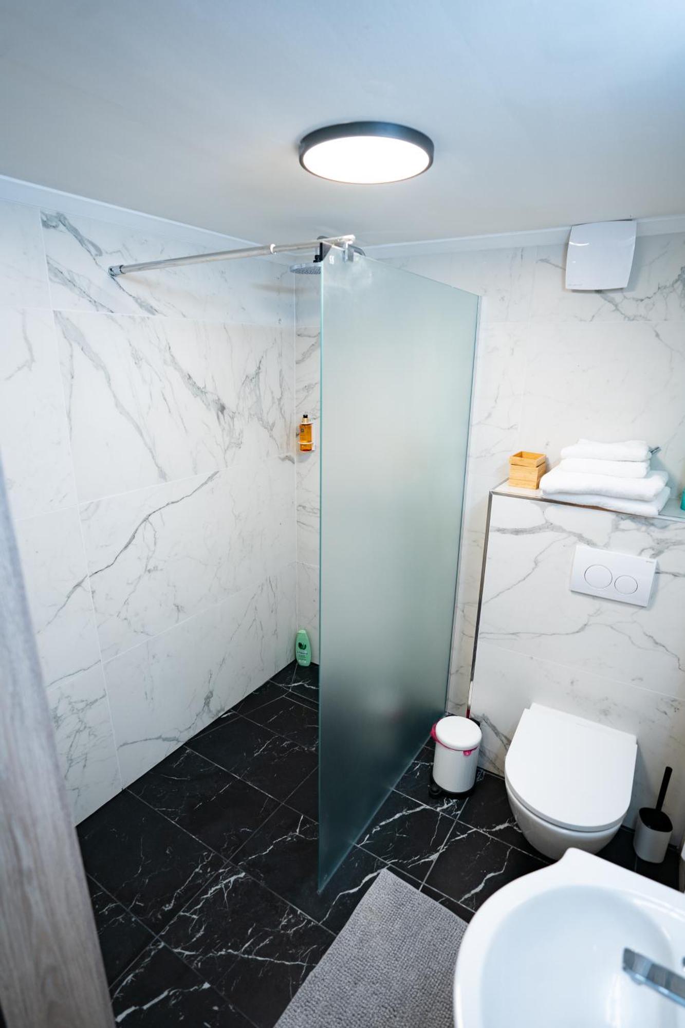 Downtown Double Room Deluxe With Joint Kitchen Budapest Exterior foto
